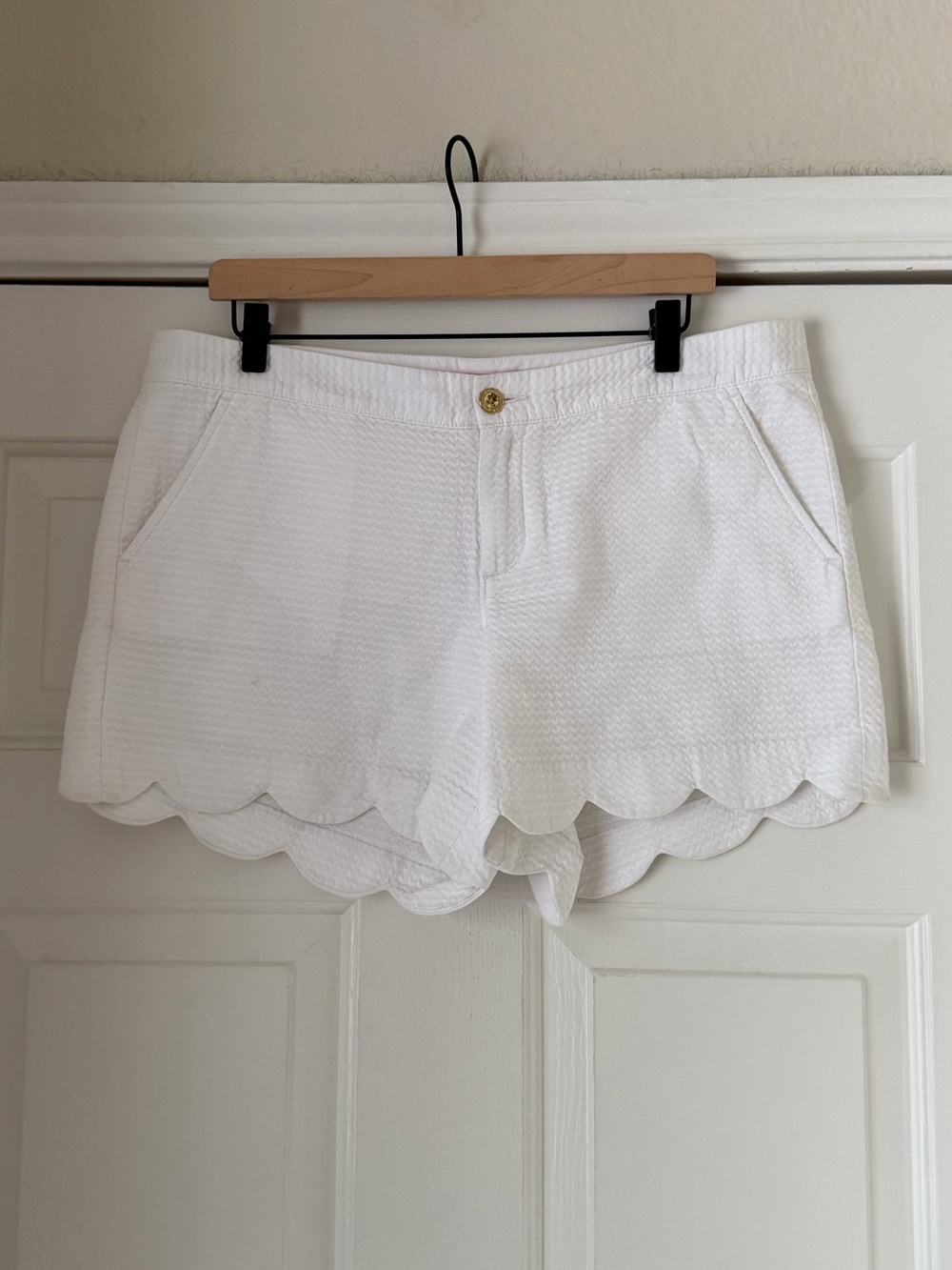 Lilly Pulitzer White Textured Buttercup Short
